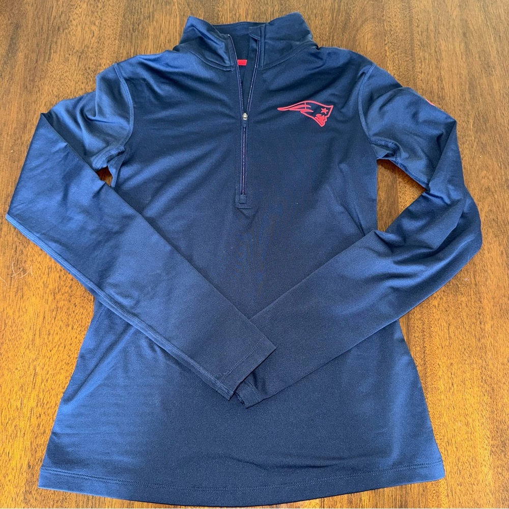 Nike NFL NE Patriots Quarter Zip Navy Blue Long Sleeve Shirt Red Logo Medium